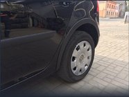 Volkswagen Golf 5 2003–2009 Nástavce na lemy blatníků (4 ks, černý mat) fotografie 3