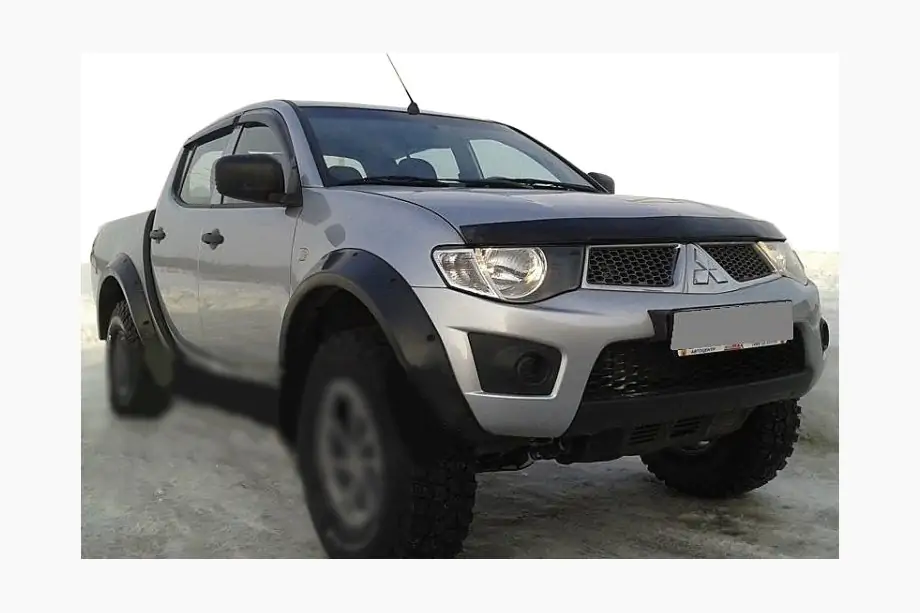 Mitsubishi L200 2006–2015 Deflektor kapoty (HIC) Image