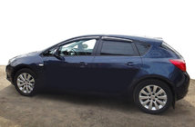 Opel Astra J 2009–2015 Ofuky oken HB/SD (4 ks, SIM) fotografie 1