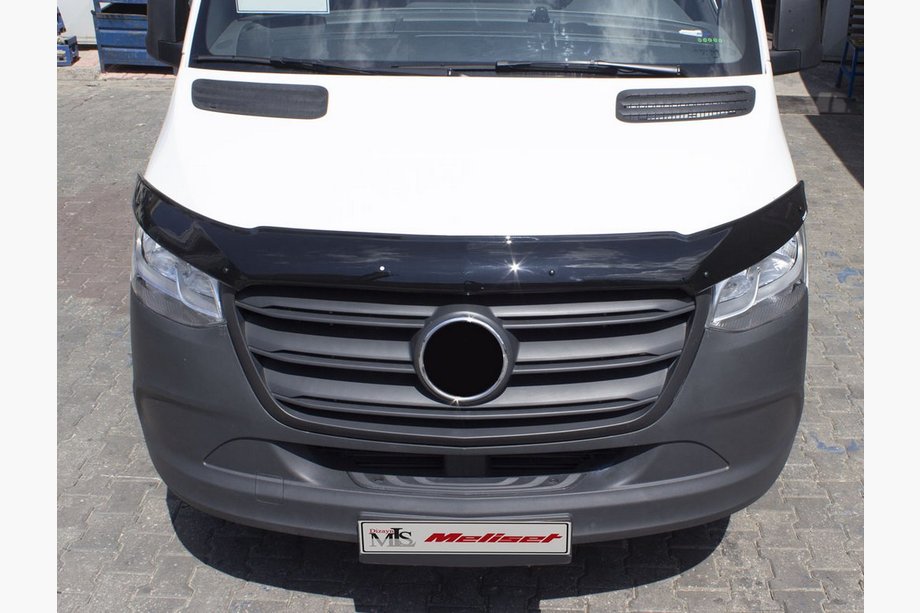 Mercedes Sprinter W907/W910 2018– Deflektor kapoty (EuroCap) Fotografie 8