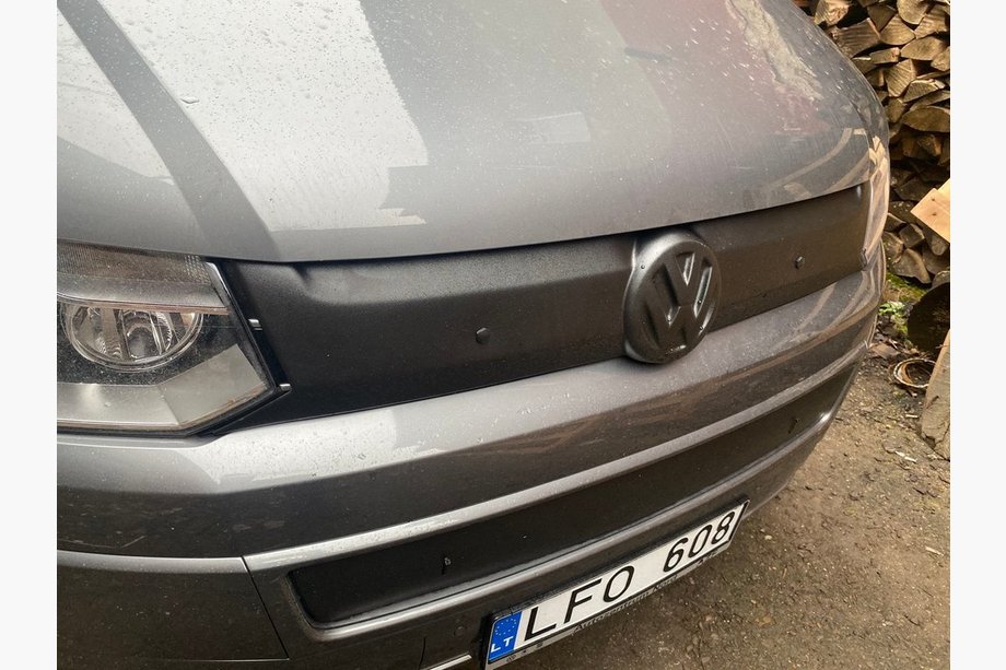 Volkswagen T5 2010–2015 Zimní kryt na horní mřížku chladiče Fotografie 2