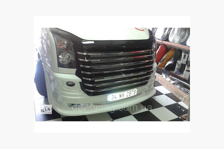 Volkswagen Crafter 2006–2016 Přední nárazník 2012↗ (USA styl, k lakování) Image