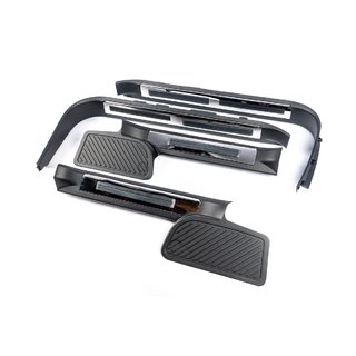 Plastové prahové lišty s podsvícením (černé) Toyota Land Cruiser 200 2007–2021 fotografie 1