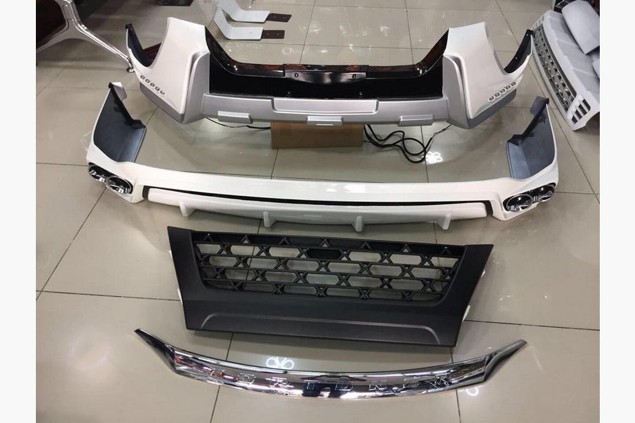 Toyota Fortuner 2015– Sada bodykitu (TRD) Image
