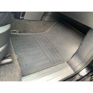 Gumové autokoberce do interiéru (4 ks, Stingray Premium) Range Rover III L322 2002–2012 fotografie 2
