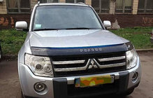 Mitsubishi Pajero Wagon IV 2006–2021 Deflektor kapoty (VIP) fotografie 1
