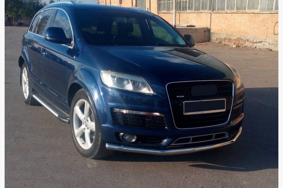 Audi Q7 2005–2015 Boční nášlapy Line (2 ks, hliník) Image