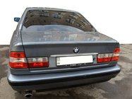 BMW řady 5 E34 1988–1995 Chromová lišta nad SPZ (nerez) fotografie 1