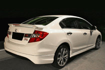 Honda Civic Sedan IX 2011–2016 Spoiler Isikli (k lakování) fotografie 1
