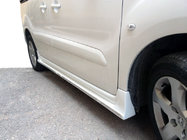 Hyundai Accent 2000–2006 Boční prahy (k lakování) fotografie 1