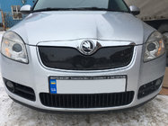 Skoda Roomster 2006–2015 Zimní kryt přední masky (2007-2010, horní) fotografie 1