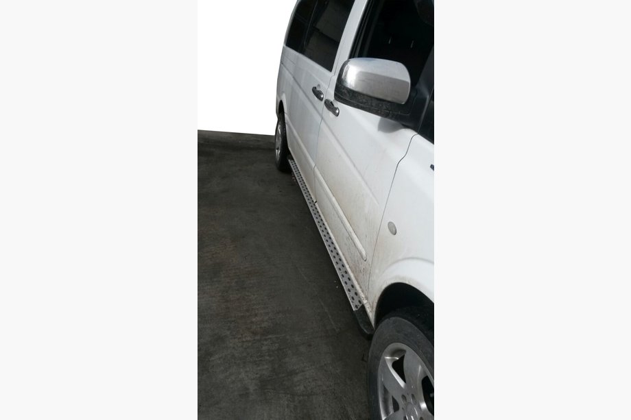 Mercedes Vito W639 2004–2014 Boční nášlapy Dot-line (2 ks, hliník) Image