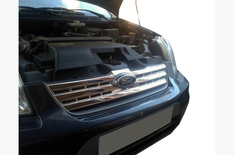Ford Connect 2010–2013 Nerezové lišty na přední masku Carmos - turecká ocel Image