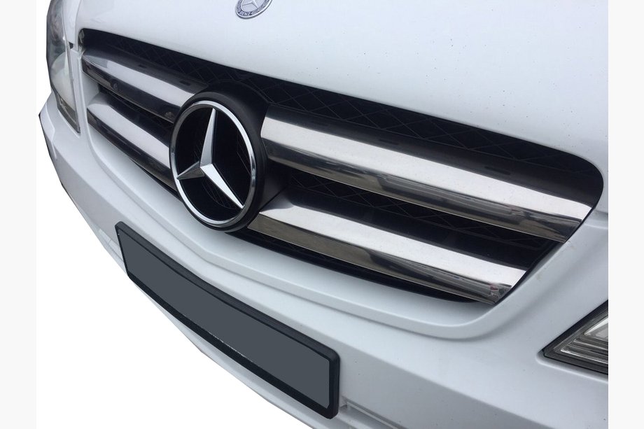 Mercedes Vito W639 2004–2014 Nerezové lišty na masku chladiče 2010-2015 (nerez) OmsaLine – italská nerezová ocel Image