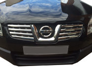 Nissan Qashqai 2007–2010 Lišty na mřížku chladiče (8 ks, nerez) OmsaLine – italská nerezová ocel fotografie 1