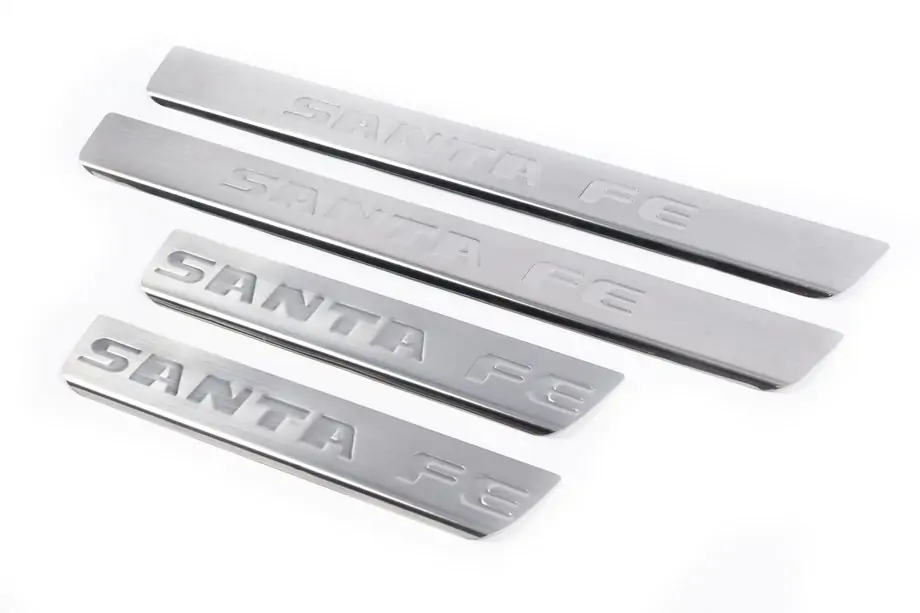 Hyundai Santa Fe 2 2006–2012 Nerezové kryty prahů Carmos V1 (4 ks) Image
