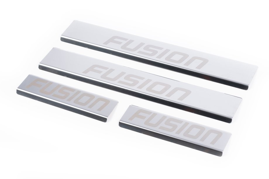 Ford Fusion 2002–2012 Kryty prahů Carmos (4 ks, nerez) Image