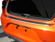Renault Clio V 2019– Nerezová ochranná lišta na zadní nárazník fotografie 1