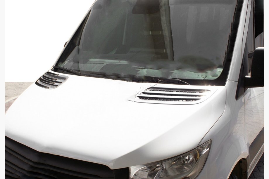 Mercedes Sprinter W907/W910 2018– Nerezové kryty nasávacího otvoru Carmos (2 ks) Image