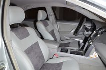Toyota Camry 2006–2011 Autopotahy (koženka – náhrada Alcantary, Elite) fotografie 4