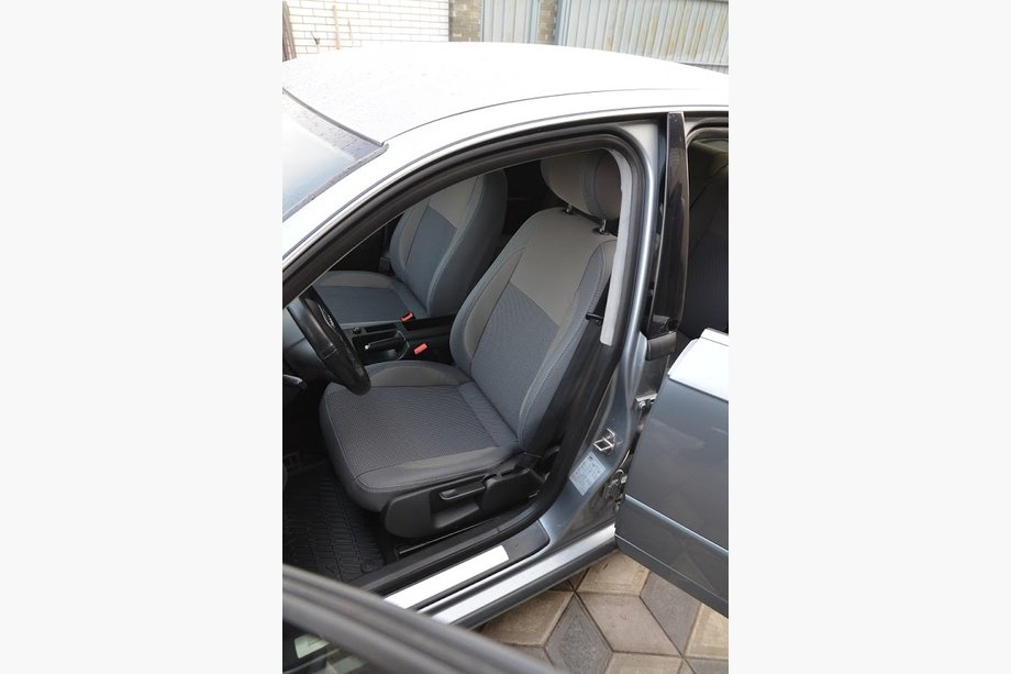 Audi A4 B7 2004–2008 Autopotahy (eko kůže↗látka) Image