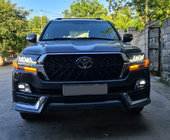 Toyota Land Cruiser 200 2007–2021 Sada bodykitu 2016↗ (TRD 2021) Bílá barva fotografie 3