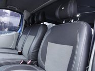 Opel Vivaro 2001–2015 Přední 2+1 a zadní sedadla fotografie 4