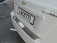 Chevrolet Lacetti 2003–2024 Nerezová ochranná lišta na zadní nárazník s ohybem Natanika Hatchback fotografie 1