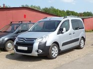 Peugeot Partner Tepee 2008–2018 Deflektory oken (2 ks, UA-Sport) fotografie 2