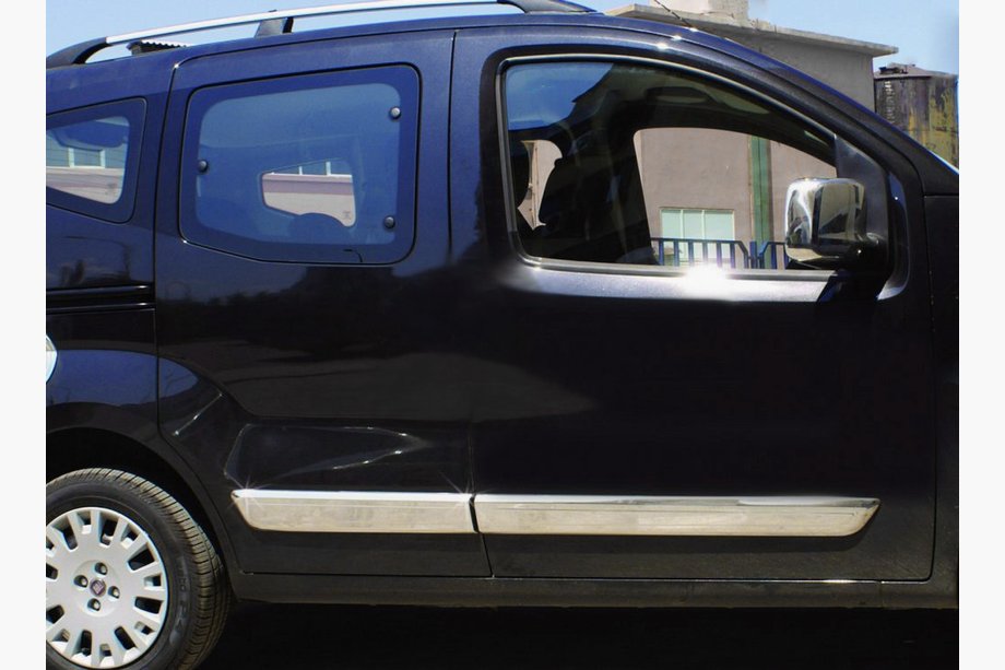 Peugeot Bipper 2008–2017 Nerezové lišty na dveře (4 ks) Carmos - turecká ocel Image