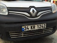 Renault Kangoo 2008–2020 Celistvá mřížka do nárazníku (nerez) fotografie 4