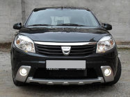 Dacia Sandero 2007–2013 Nástavce na přední nárazník (3 ks, k lakování) fotografie 1