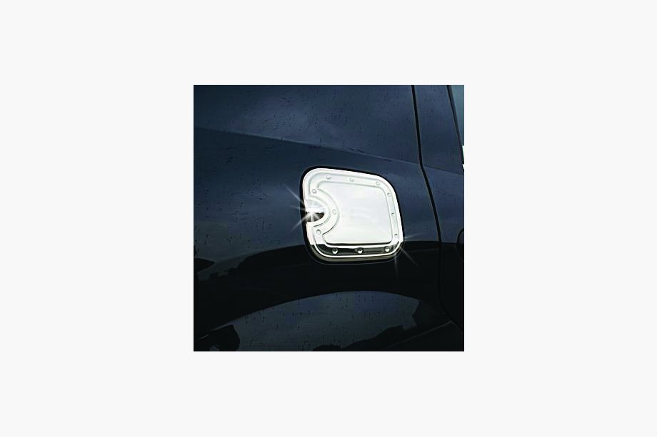 Renault Logan I 2005–2008 Nerezový kryt dvířek palivové nádrže Image