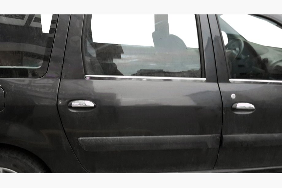 Lada Largus 2012– Chromové kryty klik dveří (4 ks, nerez) OmsaLine – italská nerezová ocel Image