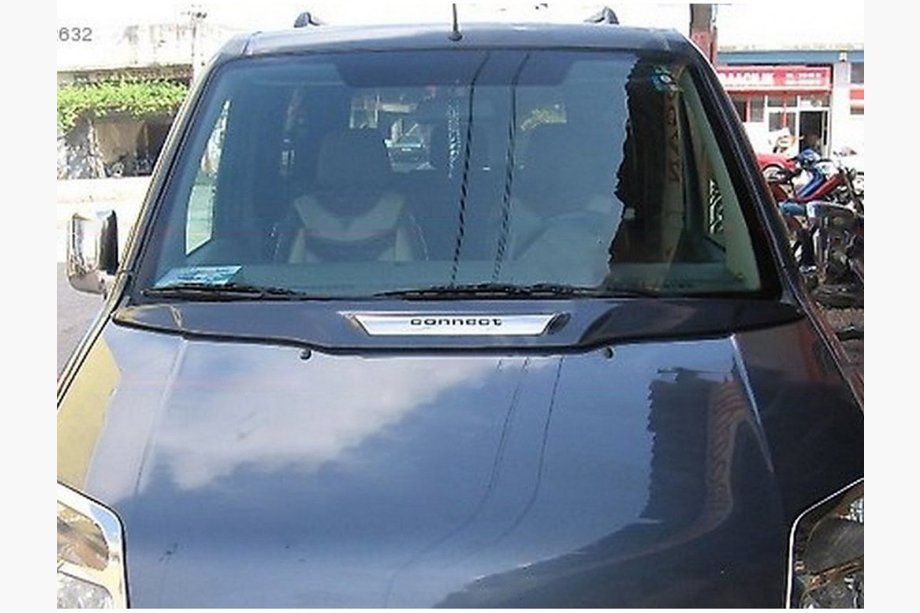 Ford Connect 2006–2009 Deflektor na kapotu (k lakování) Image