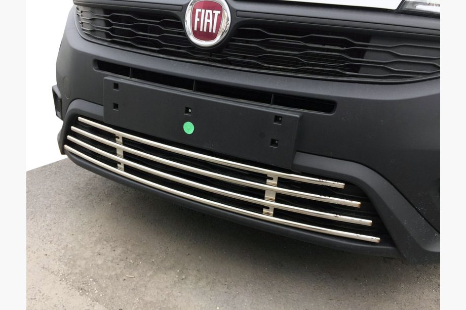 Fiat Doblo II 2010–2022 Mřížka do nárazníku 2014↗ (nerez) Image