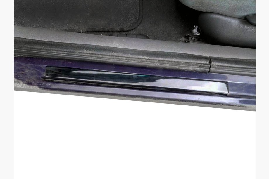 Renault Laguna 1994–2001 Kryty prahů (2 ks, ABS) Image