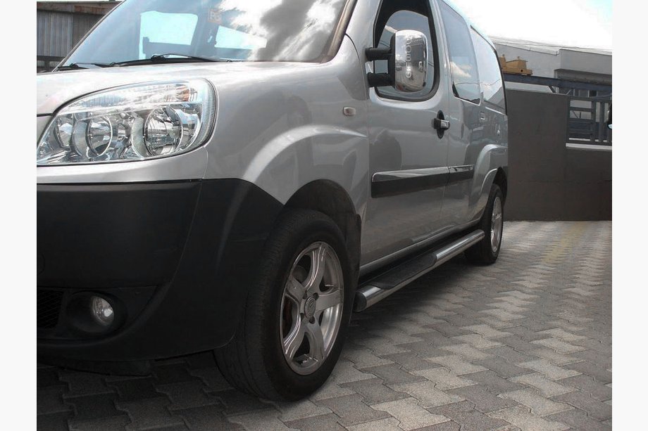 Fiat Doblo I 2001–2005 Boční nášlapy – nerezové trubky (2 ks) Image
