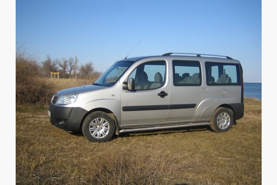 Fiat Doblo I 2001–2005 Chromované střešní ližiny Kovové nožky Fotografie 15