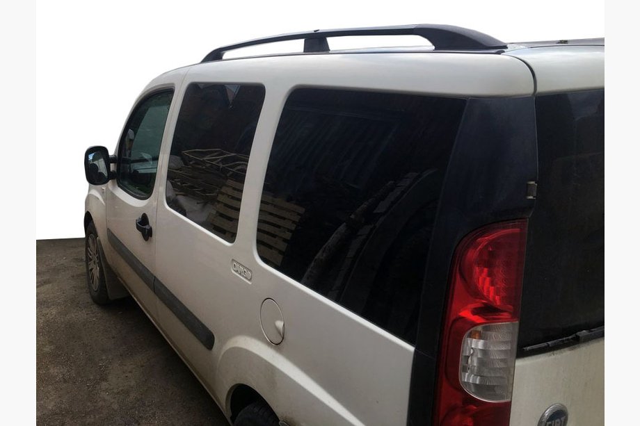 Fiat Doblo I 2001–2005 Černé střešní ližiny Image