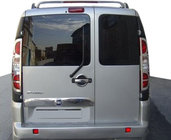 Fiat Doblo I 2001–2005 Spoiler ve stylu Brabos (k lakování) fotografie 1