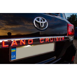 LED lišta nad SPZ (2016+) Toyota Land Cruiser 200 2007–2021 fotografie 1