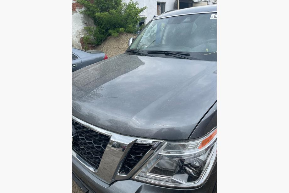 Nissan Armada 2016–2024 Kapota (použitá, perfektní stav, rok 2019) Image