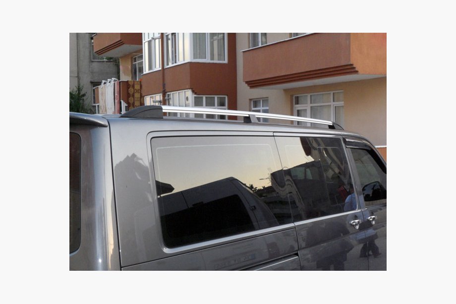 Volkswagen T5 Multivan 2003–2010 (Skyline) Střešní relingy chrom (plastová patka) Image