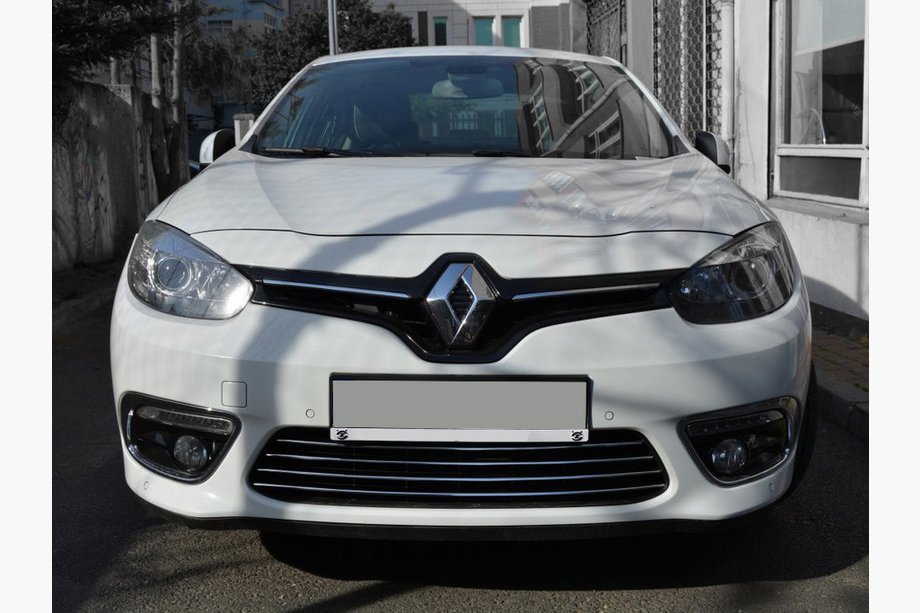 Renault Fluence 2009–2016 Nerezové kryty mřížky nárazníku (2013↗) OmsaLine – italská nerezová ocel Image