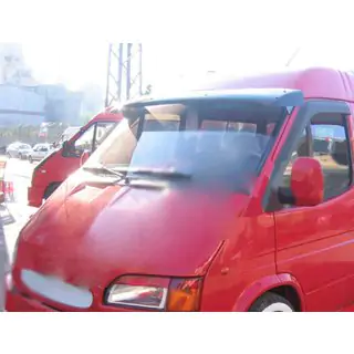 Sluneční kšilt na čelní sklo (černý lesk, 5 mm) Ford Transit 1991–2000 fotografie 2
