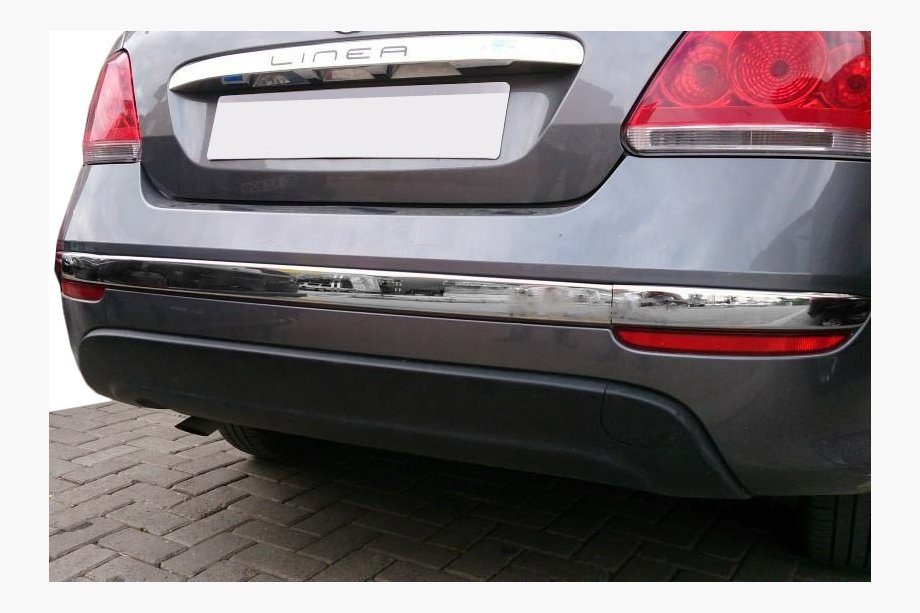 Fiat Linea 2006–2018 Nerezové lišty na zadní hranu nárazníku (2012↗, 3 ks) Image