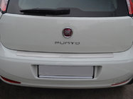 Fiat Punto Grande/EVO 2006–2018 Nerezová lišta na zadní nárazník Nataniko (2011+, nerez.) fotografie 1
