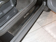 Ford Kuga 2008–2013 Nerezové kryty prahů Nataniko (4 ks, nerez) Standard - páska Lohmann, 0,5 mm fotografie 1