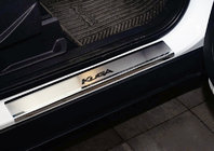 Ford Kuga/Escape 2013–2019 Nerezové kryty prahů Nataniko (4 ks, nerez) Standard - páska Lohmann, 0,5 mm fotografie 1